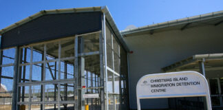 Ejecutivos de prisiones privadas de EEUU sacan buen provecho de los arrestos de ICE Ejecutivos de prisiones privadas de EEUU se deleitan en sacar provecho de los arrestos de ICE