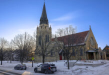 Organizadores de protesta contra ICE en iglesia de St. Paul piden la renuncia de pastor Organizadores de protesta contra ICE en iglesia de St. Paul piden la renuncia de pastor