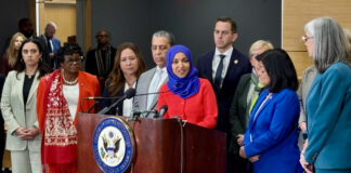 Congresistas demócratas llegan a Minnesota para presenciar incursión de ICE Congresistas demócratas llegan a Minnesota para presenciar incursión de ICE