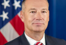 Jefe del ICE deberá explicar por qué niega el debido proceso a migrantes detenidos Jefe del ICE deberá explicar por qué niega el debido proceso a migrantes detenidos