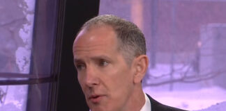 El republicano Chris Madel no buscará la gobernatura de Minnesota por los “desastres” de su partido El republicano Chris Madel no buscará la gobernatura de Minnesota por los "desastres" de su partido