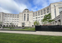 Michigan considera prohibir los arrestos civiles de ICE en los procedimientos judiciales Michigan considera prohibir los arrestos civiles de ICE en los procedimientos judiciales