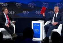 El gobernador de California muestra rodilleras para los que “se venden” con Trump El gobernador de California muestra rodilleras para los que "se venden" con Trump