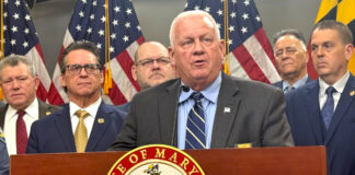 Los alguaciles defienden su trabajo con ICE bajo el programa de control de inmigración Los alguaciles defienden su trabajo con ICE bajo el programa de control de inmigración