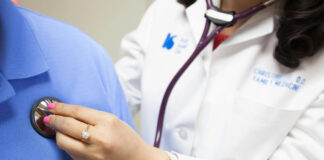 Texas, ante escasez de médicos, facilita el camino para médicos extranjeros Texas, ante escasez de médicos, facilita el camino para médicos extranjeros