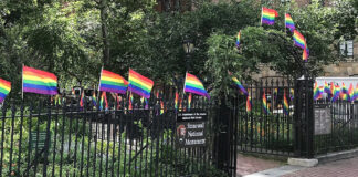Gobierno de Trump retira banderas LGBTI en Stonewall; demócratas pide revertir la acción Gobierno de Trump retira banderas LGBTI en Stonewall; demócratas pide revertir la acción