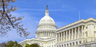 Trump firma proyecto de ley de financiación, pone fin a un breve cierre gubernamental Trump firma proyecto de ley de financiación, pone fin a un breve cierre gubernamental