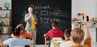 Congreso rechaza en la ley de gasto el pedido de eliminar el Departamento de Educación Congreso rechaza en la ley de gasto el pedido de eliminar el Departamento de Educación