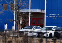 Demócratas de Colorado exigen respuestas sobre las “death cards” de ICE dejadas en autos Demócratas de Colorado exigen respuestas sobre las “death cards” de ICE dejadas en autos