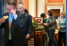 La Legislatura de MN rinde homenaje a Melissa Hortman, ausente por primera vez en 20 años La Legislatura de MN rinde homenaje a Melissa Hortman, ausente por primera vez en 20 años