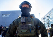 Los agentes de inmigración portarán cámaras corporales, comenzando en Minneapolis Los agentes de inmigración portarán cámaras corporales, comenzando en Minneapolis