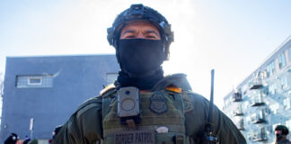 Los agentes de inmigración portarán cámaras corporales, comenzando en Minneapolis Los agentes de inmigración portarán cámaras corporales, comenzando en Minneapolis