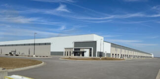 Comunidades luchan contra los centros de detención de ICE, pero tienen pocas herramientas Comunidades luchan contra los centros de detención de ICE, pero tienen pocas herramientas