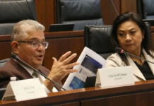 La comisión de rendición de cuentas del ICE continúa buscando soluciones a la crisis La comisión de rendición de cuentas del ICE continúa buscando soluciones a la crisis