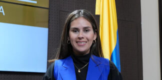 Congresista colombiana de “Latinas por Trump” denuncia el arresto de su hijo por el ICE Congresista colombiana de "Latinos por Trump" denuncia el arresto de su hijo por el ICE