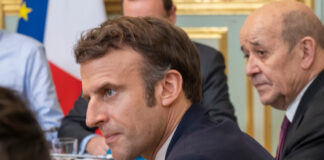 Macron quiere restablecer comunicación con Rusia “con total transparencia” Macron quiere restablecer comunicación con Rusia "con total transparencia"