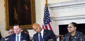 Maryland firma proyecto de ley que prohíbe acuerdo entre la policía local y lCE Maryland firma proyecto de ley que prohíbe acuerdo entre la policía local y lCE