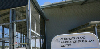 Miembros del Congreso desafían a Kristi Noem que limita las visitas a los centros de detención Miembros del Congreso desafían a Kristi Noem que limita las visitas a los centros de detención