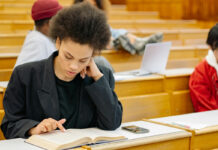 Prestatarios de créditos estudiantiles de Illinois podrían enfrentar “bomba fiscal” en 2026 Prestatarios de créditos estudiantiles de Illinois podrían enfrentar “bomba fiscal” en 2026