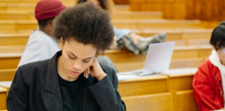 Prestatarios de créditos estudiantiles de Illinois podrían enfrentar “bomba fiscal” en 2026 Prestatarios de créditos estudiantiles de Illinois podrían enfrentar “bomba fiscal” en 2026