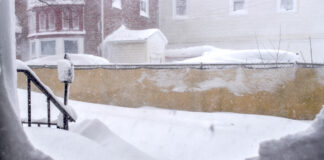 Una tormenta de nieve azota Rhode Island con condiciones de visibilidad nula Una tormenta de nieve azota Rhode Island con condiciones de visibilidad nula