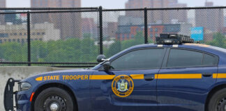 Colaboración del ICE y prisiones en crisis: Cuatro preguntas para las fuerzas del orden Colaboración del ICE y prisiones en crisis: Cuatro preguntas para las fuerzas del orden