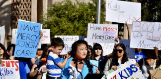 Niños autistas están abandonados y sin opciones de terapia en Arizona, dicen familiares Niños autistas están abandonados y sin opciones de terapia en Arizona, dicen familiares