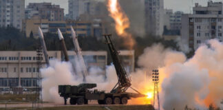 La Guardia Revolucionaria de Irán lanza nueva oleada de misiles contra Israel e Irak La Guardia Revolucionaria de Irán lanza nueva oleada de misiles contra Israel e Irak