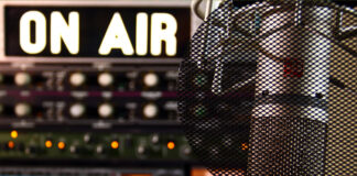 CBS News anuncia cierre de radio; afectará a más de 700 emisoras de Estados Unidos CBS News anuncia cierre de radio; afectará a más de 700 emisoras de Estados Unidos