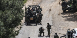 Israel anuncia que “intensificará sus operaciones terrestres selectivas” en Líbano Israel anuncia que "intensificará sus operaciones terrestres selectivas" en Líbano