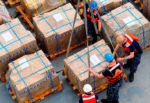 Senadores demócratas exigen que Trump reembolse pagos arancelarios a empresas Senadores demócratas exigen que Trump reembolse pagos arancelarios a empresas