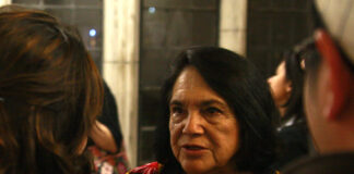 Dolores Huerta calló abusos de César Chávez para no afectar lucha campesina en EEUU Dolores Huerta calló abusos de César Chávez para no afectar lucha campesina en EEUU