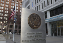 Juez evalúa desacato por órdenes de ICE contra alto funcionario del DOJ en Minnesota Juez evalúa desacato por órdenes de ICE contra alto funcionario del DOJ en Minnesota