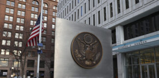 Juez evalúa desacato por órdenes de ICE contra alto funcionario del DOJ en Minnesota Juez evalúa desacato por órdenes de ICE contra alto funcionario del DOJ en Minnesota