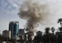 Trump dice que ya se terminó, pero la Guerra en Irán cumple un mes y continúan los ataques Trump dice que ya se terminó, pero la Guerra en Irán cumple un mes y continúan los ataques