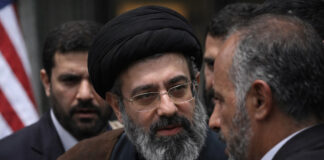 Trump afirma que Mojtaba Jamenei es homosexual, pero no muestra pruebas Trump afirma que Mojtaba Jamenei es homosexual pero no muestra pruebas