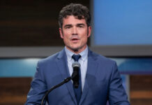 Renuncia Joe Kent, asesor antiterrorismo de Trump: Irán no presentaba una amenaza inminente Renuncia Joe Kent, asesor antiterrorismo de Trump: Irán no presentaba una amenaza inminente