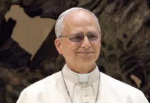 El Papa León XIV insiste en alcanzar la paz a través del diálogo “político y diplomático” El Papa León XIV insiste en alcanzar la paz a través del diálogo “político y diplomático"