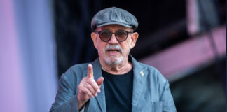 Ante amenazas de EEUU contra Cuba, el cantante Silvio Rodríguez advierte: “Exijo mi fusil AKM” Ante amenazas de EEUU contra Cuba, el cantante Silvio Rodríguez advierte: “Exijo mi fusil AKM”
