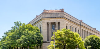 El Departamento de Justicia sienta las bases para socavar la confianza en las elecciones El Departamento de Justicia sienta las bases para socavar la confianza en las elecciones