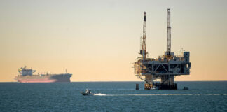 Departamento del Tesoro de EEUU levanta temporalmente sanciones al petróleo ruso Departamento del Tesoro de EEUU levanta temporalmente sanciones al petróleo ruso