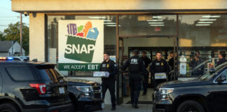 Agentes federales allanan tiendas en Minnesota por presunto tráfico de cupones de alimentos Agentes federales allanan tiendas en Minnesota por presunto tráfico de cupones de alimentos