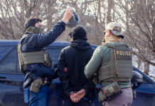 El ICE calificó 1,300 arrestos realizados en la Operación Metro Surge como “daños colaterales” El ICE calificó 1,300 arrestos realizados en la Operación Metro Surge como "daños colaterales"