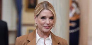 Pam Bondi desafía a la Cámara de Representantes; no comparecerá sobre el caso Epstein Pam Bondi desafía a la Cámara de Representantes; no comparecerá sobre el caso Epstein