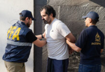 La Policía Federal Argentina captura al contralmirante Fernando Farías, solicitado por México La Policía Federal Argentina captura al contralmirante Fernando Farías, solicitado por México