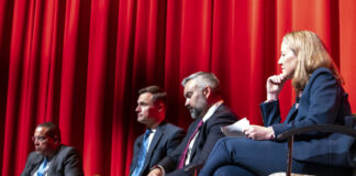 Fiscales generales demócratas presentan la demanda número 100 contra Trump Fiscales generales demócratas presentan la demanda número 100 contra Trump