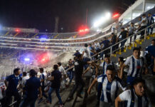 Cae muro en estadio de Alianza Lima; estampida y aplastamiento deja a más de 50 heridos Cae muro en estadio de Alianza Lima; estampida y aplastamiento deja a más de 50 heridos