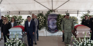 Funcionarios de EEU U fallecidos en Chihuahua trabajaban para la CIA; Sheinbaum no sabía de la operación Funcionarios de EEU U fallecidos en Chihuahua trabajaban para la CIA; Sheinbaum no sabía de la operación