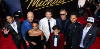 La dinastía Jackson apoya acude al estreno de “Michael”; destaca la ausencia de Paris La dinastía Jackson apoya acude al estreno de “Michael”; destaca la ausencia de Paris