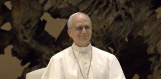 Amenaza de Trump de destruir la civilización iraní es “verdaderamente inaceptable”: papa León XIV Amenaza de Trump de destruir la civilización iraní es "verdaderamente inaceptable": papa León XIV